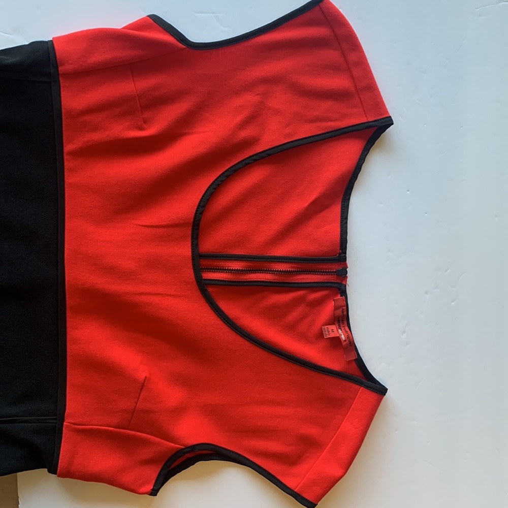 Narciso Rodriguez for Design Nation Red/Black form-fitting Knit Stretch Dress - Picture 4 of 12